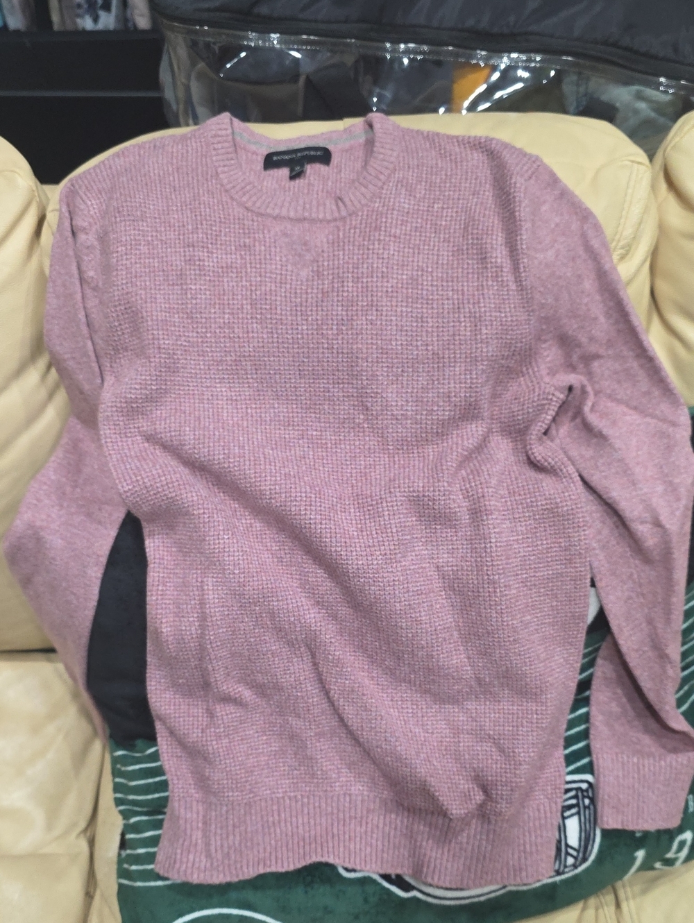 Banana Republic Men's Crewneck Sweater - Dusty Rose